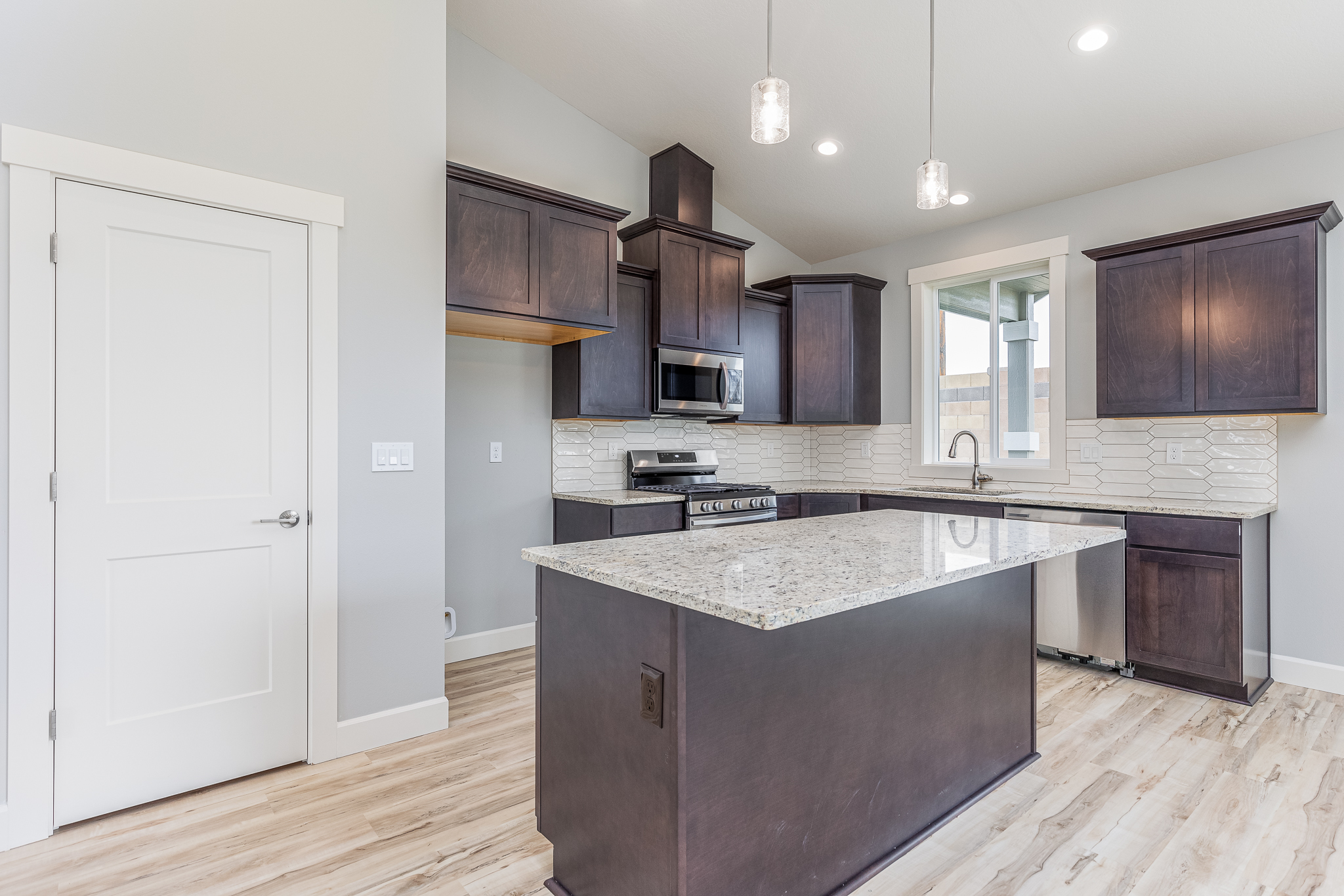 817 E Autumn Ave, an Olin Homes home in Cimmaron Terrace, Hermiston Oregon (photo 5 of 19)