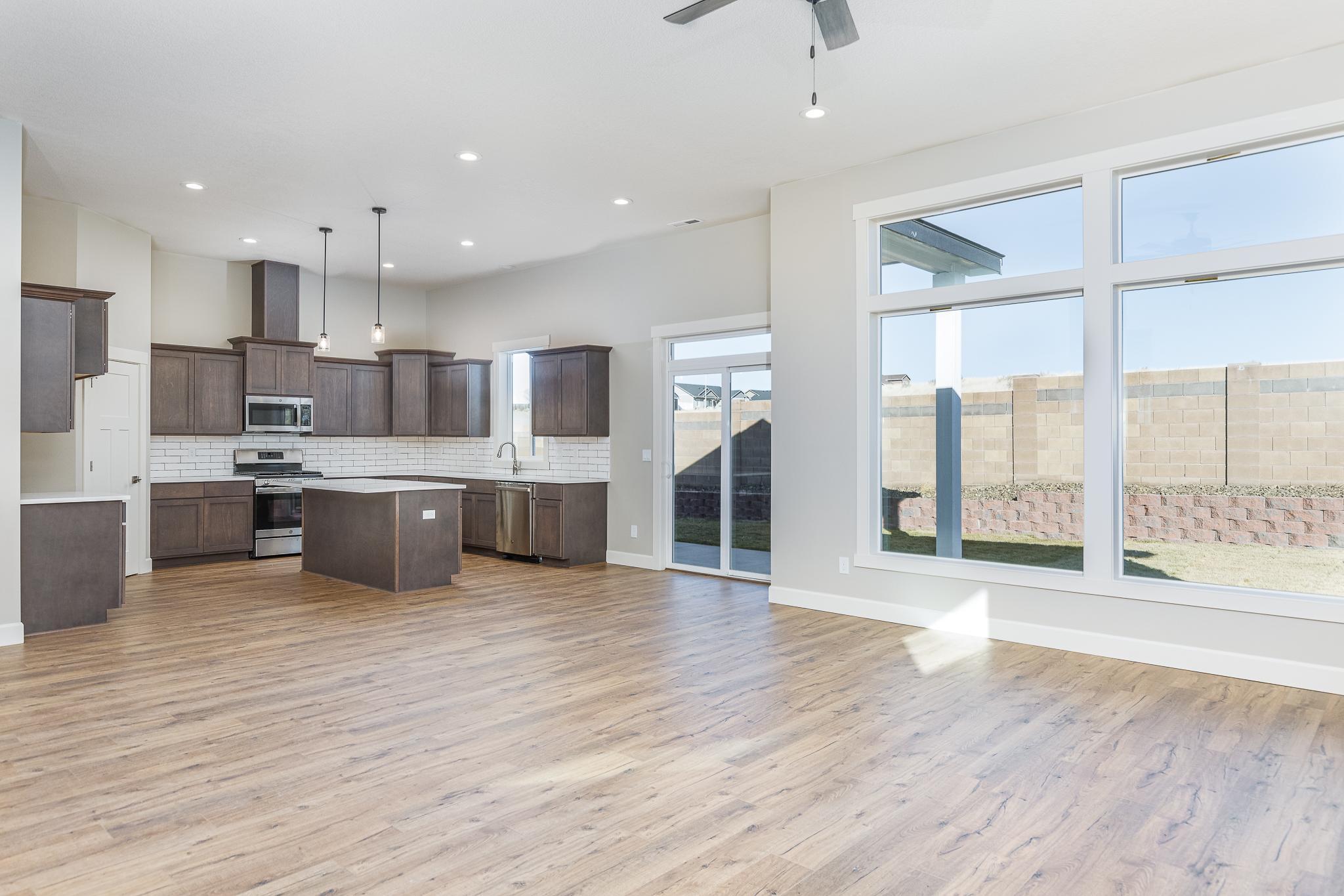 833 E Autumn Ave, an Olin Homes home in Cimmaron Terrace, Hermiston Oregon (photo 4 of 9)