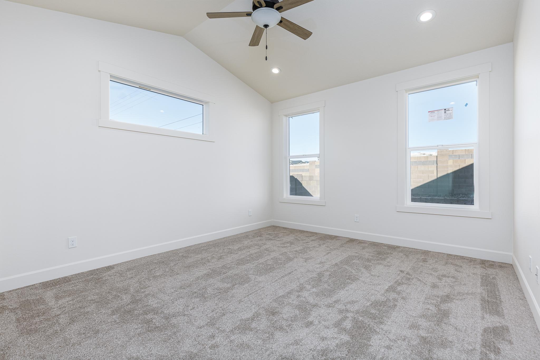 833 E Autumn Ave, an Olin Homes home in Cimmaron Terrace, Hermiston Oregon (photo 6 of 9)