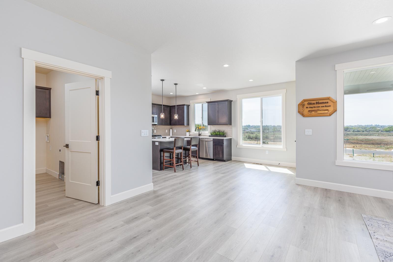 856 E Autumn Ave, an Olin Homes home in Cimmaron Terrace, Hermiston Oregon (photo 3 of 6)