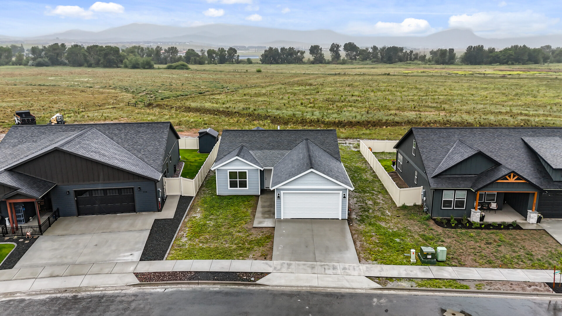 Aerial view of 230 Stirling Loop and neighborhood