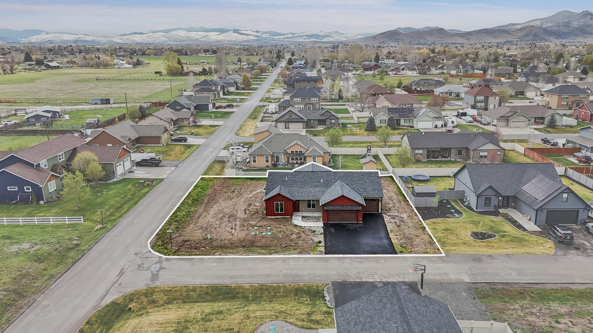 Aerial view highlighting the 0.47-acre corner lot at 3814 Lovegrass Ln