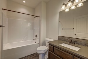 Guest bathroom 1 of 2