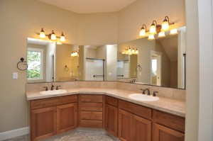 Master bathroom (2845 model)         